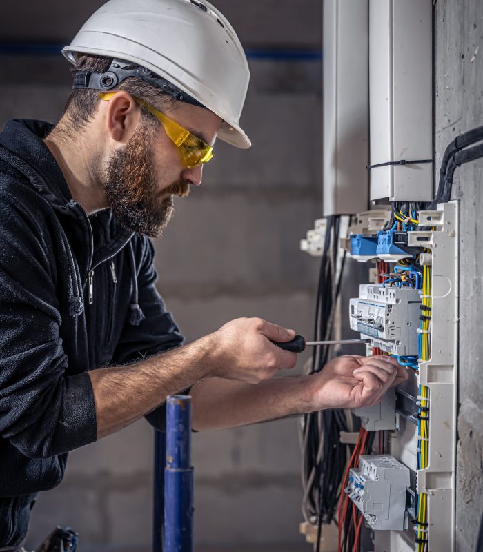 Expert Electrician in Cranbourne, Melbourne for Residential and Commercial Needs.